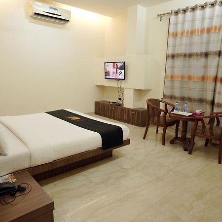 Hotel Kushala Executive Inn Thane Buitenkant foto