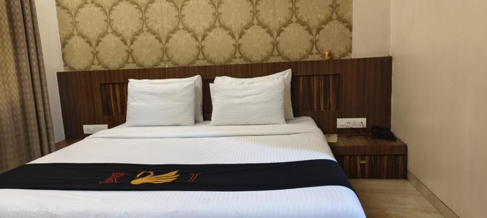 Hotel Kushala Executive Inn Thane Kamer foto